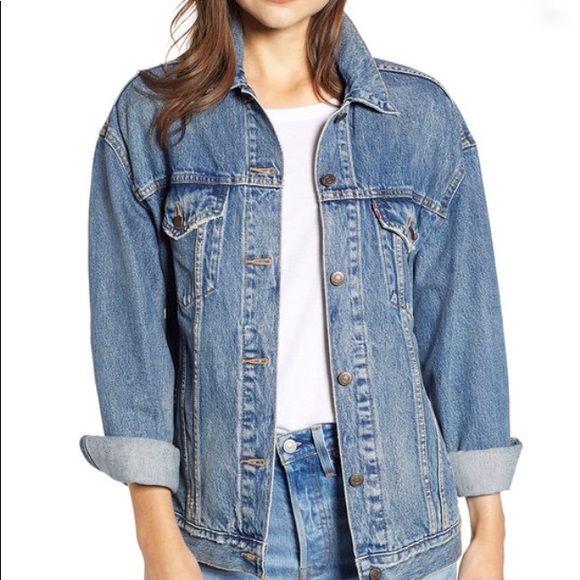 Levi's Jackets & Blazers - NWT LEVI’S Ex-Boyfriend Trucker Jacket Small
